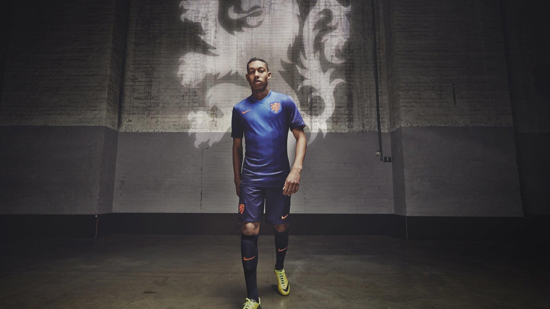 归化球员助力中国足球崛起，未来可期